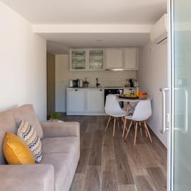 Casa dos Copos - Drinks House، فندق في ميراندا دو كورفو