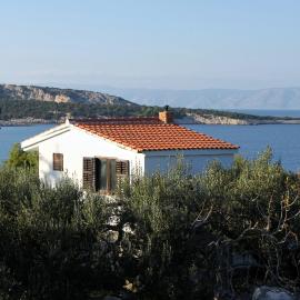 Apartments by the sea Cove Pokrivenik, Hvar - 5224, hotell i Gdinj