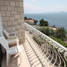Apartment Drvenik Gornja vala 4890a
