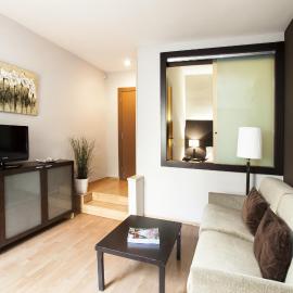 Senator Barcelona Apartments, hotel in Barcelona