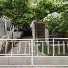 Apartments by the sea Podaca, Makarska - 2576