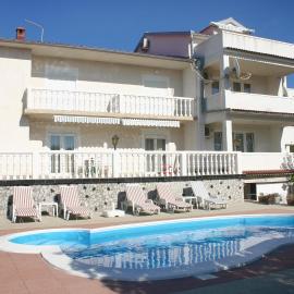 Family-friendly apartments with swimming pool Barbat, Rab - 4951