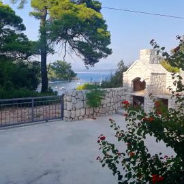 Apartments by the sea Cove Saplunara, Mljet - 4896, hotel i Maranovići