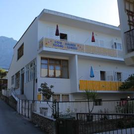 Rooms with a parking space Makarska - 6778, hotel a Makarska