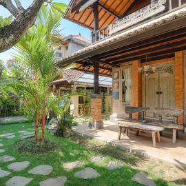Katang - Katang Guest House, hotel in Denpasar