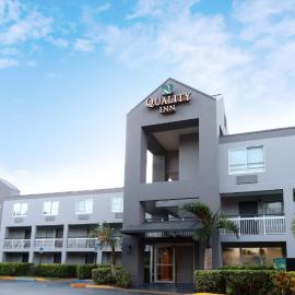 Quality Inn Miami Airport - Doral, отель в Майами