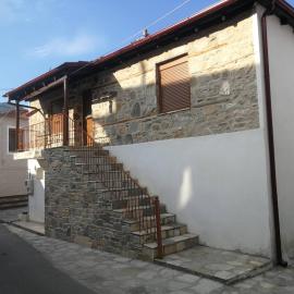 Hara's Apartments, hotel in Prinos