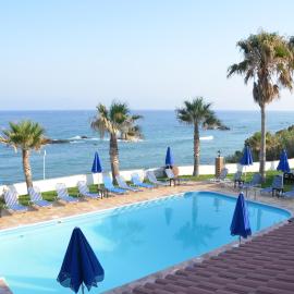 Sun Camero Apartments: Pomos şehrinde bir otel