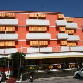 Hotel Paron, hotel u Bibioneu