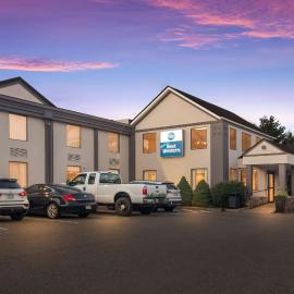 Best Western Dutch Valley Inn, hotel din New Philadelphia