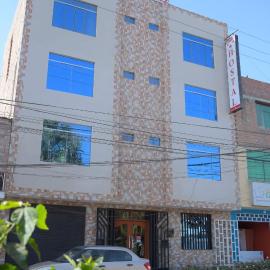 Hostal El Gran Marquez G&J, hotel in Urbanizacion Buenos Aires
