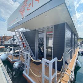 Hausboot EL-SOL, hotel in Braunsbedra