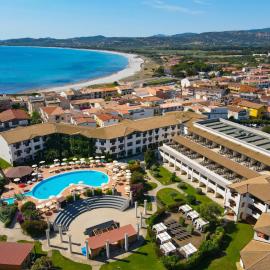 Cala Della Torre Resort，拉卡勒塔的飯店