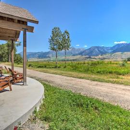 Dreamy Mountain-View Cabin Near Yellowstone!, hotel a Livingston