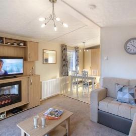 Three Locks Heron View 66 Modern 3 Bed with Wifi and Loch View, hotel in Newton Stewart