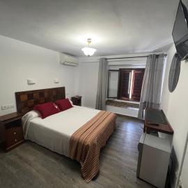 Hostal Colon Antequera, hotel a Antequera
