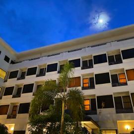 Naraigrand Hotel (โรงแรมนารายณ์แกรนด์), hotel a Chai Badan