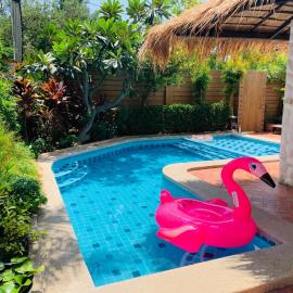 BTC Boutique Resort Private Pool Villas and Studios Hua Hin บ้านทะเลจีน บูติค รีสอร์ท หัวหิน, hotel a Hua Hin