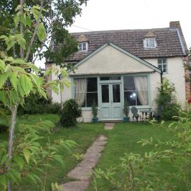 The Walnuts Country House، فندق في West Row