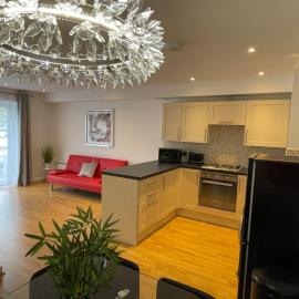 Moda Wigan - Stylish 2 Bed Apartment Central Wigan, hotel di Wigan