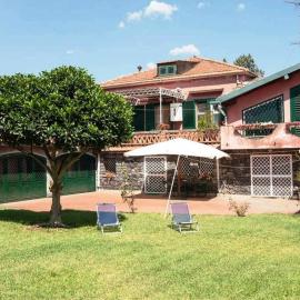 B&B La Casa del Ficus, hotel a Stazzo