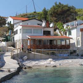 Apartments by the sea Cove Zarace, Hvar - 8778، فندق في Zarače
