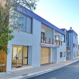 Paragon Apartment 6 - Bring your own linen., hotel in South West Rocks