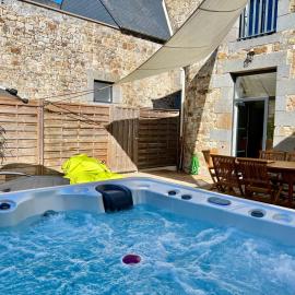 L'authentique Doloise Spa, hotel in Dol-de-Bretagne