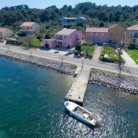 Apartments by the sea Veli Rat, Dugi otok - 11525، فندق في فيلي رات