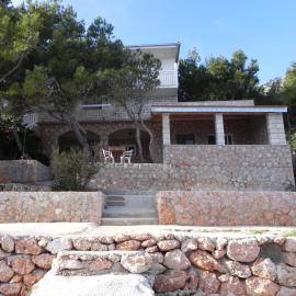 Apartments by the sea Sveta Nedilja, Hvar - 11433, hotel in Sveta Nedelja