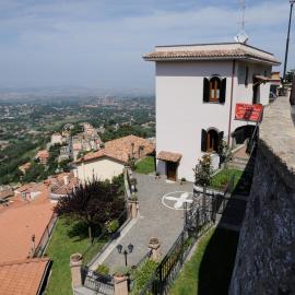 Villa dei Fantasmi, viešbutis mieste Roka di Papa