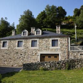 Vivienda Uso Turístico As Quintas, hotel a Suarbol