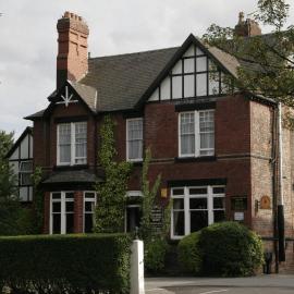 Eskdale Lodge, hotel in Sale