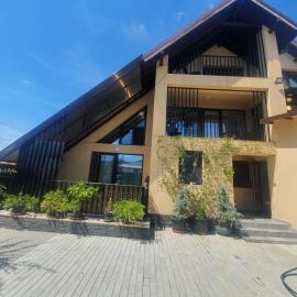 Pensiunea Relax, hotel di Curtea de Argeş