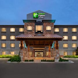 Holiday Inn Express & Suites Denver Airport by IHG、Montbelloのホテル