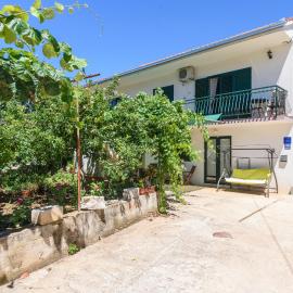 Apartments with parking space Marina, Trogir - 14258