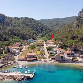 Apartments by the sea Cove Vela Stiniva, Hvar - 14511, hotel a Zastražišće