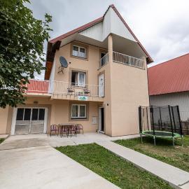 SNAM Rooms&Apartment, hotel in Žabljak