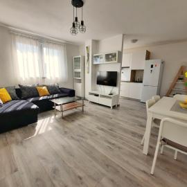 Apartment Mrvica, near Airport - 2BR - Free Parking - Self Check-in
