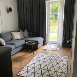 Kraków Green Hill Luxury Apartment, hotel a Balice