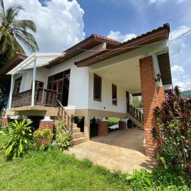 1-Bedrooms Cozy Entire house near Bangtao Beach free wifi