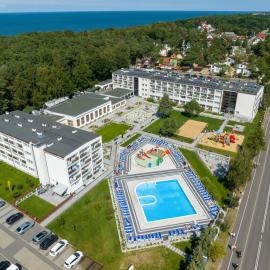 Zem-Tourist 250 M OD MORZA, ODKRYTY BASEN, PLAC ZABAW, PARKING, WYŻYWIENIE