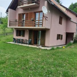 Studio apartman jelena, Hotel in Zaovine
