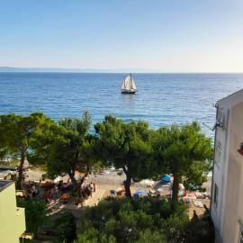 Apartments JD, viešbutis mieste Tučepi
