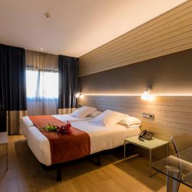 Hotel Avenida, hotel di A Coruna
