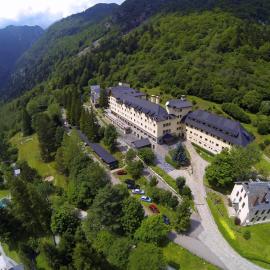 Hotel Manantial, hotel em Caldas de Bohí