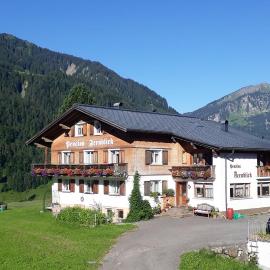 Fernblick Frühstückspension, khách sạn ở Schoppernau