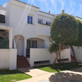 Maravillosa casa en Costa Ballena、ロタのホテル