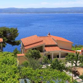 Apartments by the sea Marusici, Omis - 1024, hotel en Mimice