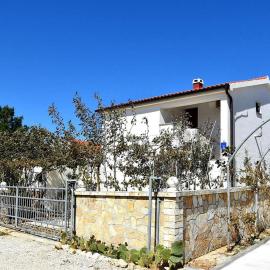 Apartments with parking space Vrsi - Mulo, Zadar - 18849
